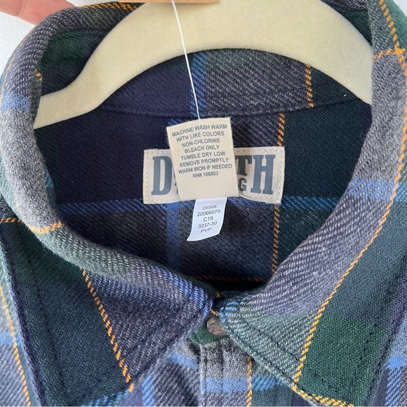 Duluth Trading Co Men's Burlyweight Flannel Relaxed Fit Shirt Size Medium NWT - Picture 4 of 10